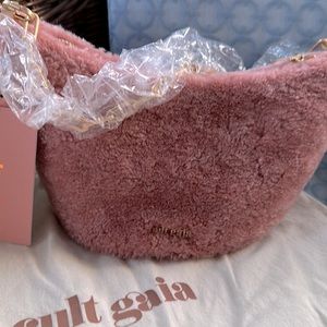 NWT Cult Gaia Pink Shearling Gia Shoulder Bag With Gold Chain Strap